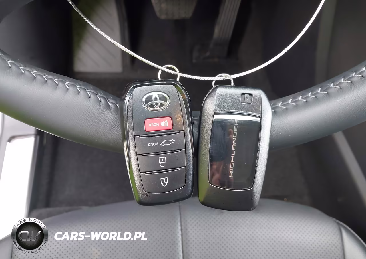 2026 Toyota Highlander Hybrid Platinum VIN:5TDEBRCH2TS711884 - 11