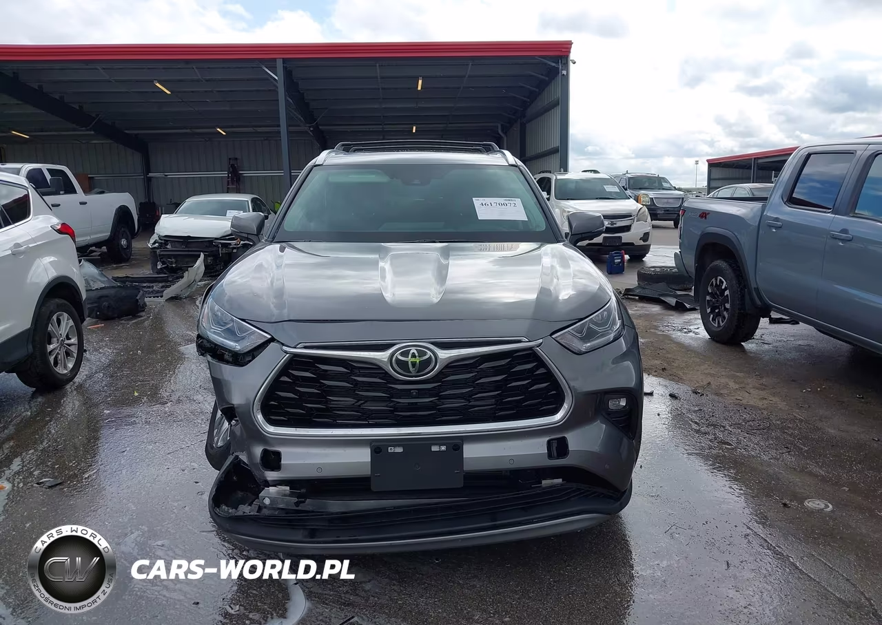 2026 Toyota Highlander Hybrid Platinum VIN:5TDEBRCH2TS711884 - 12