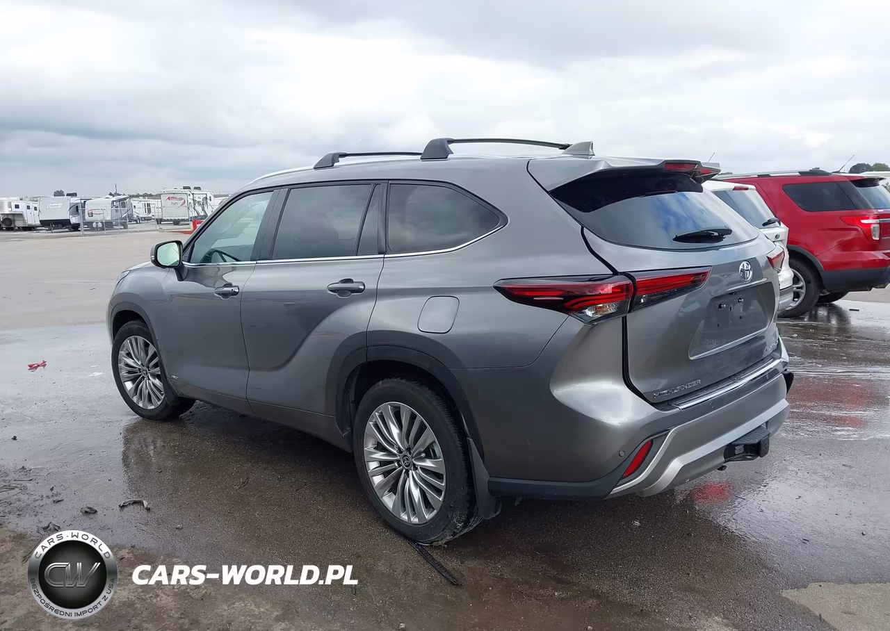 2026 Toyota Highlander Hybrid Platinum VIN:5TDEBRCH2TS711884 - 14