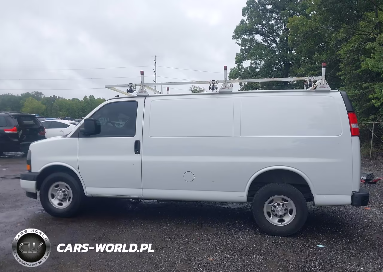 2021 Chevrolet Express Work Van VIN:1GCWGAF73M1167839 - 14