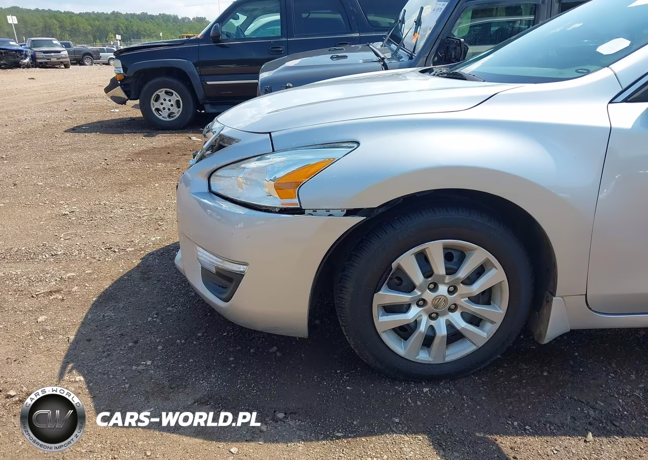 2015 Nissan Altima 2.5 S VIN:1N4AL3AP5FC577449 - 6