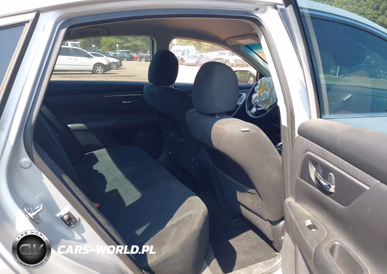 2015 Nissan Altima 2.5 S VIN:1N4AL3AP5FC577449 - 8