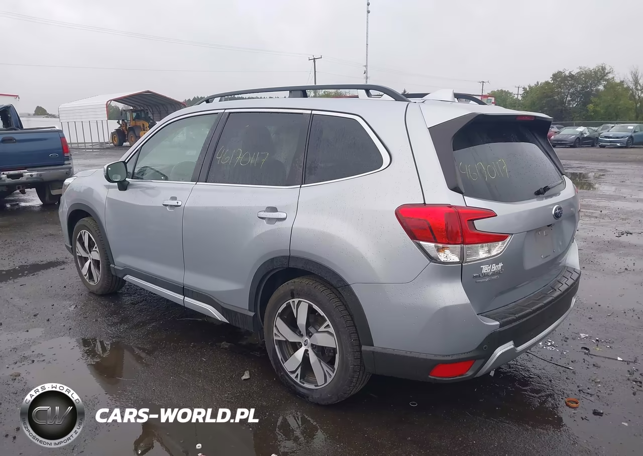 2021 Subaru Forester Touring VIN:JF2SKAXC5MH418569 - 3