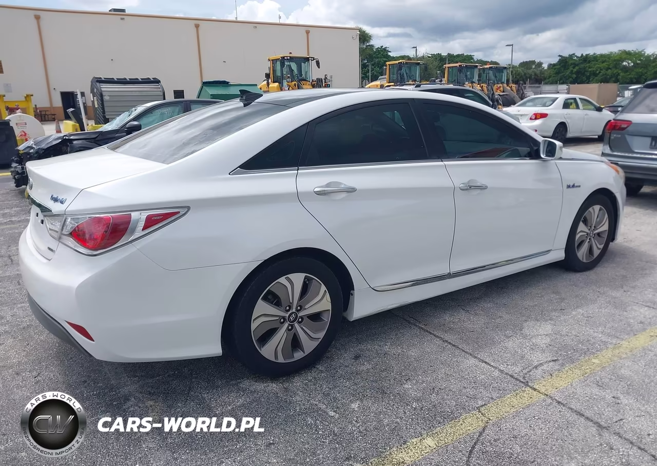 2014 Hyundai Sonata Hybrid Limited VIN:KMHEC4A49EA116011 - 4