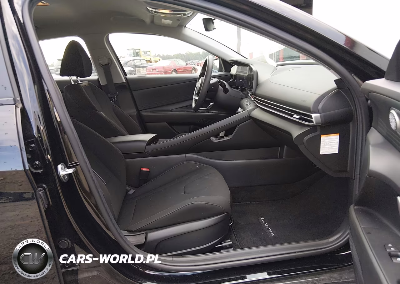 2024 Hyundai Elantra Hybrid Blue VIN:KMHLM4DJ9RU104080 - 5