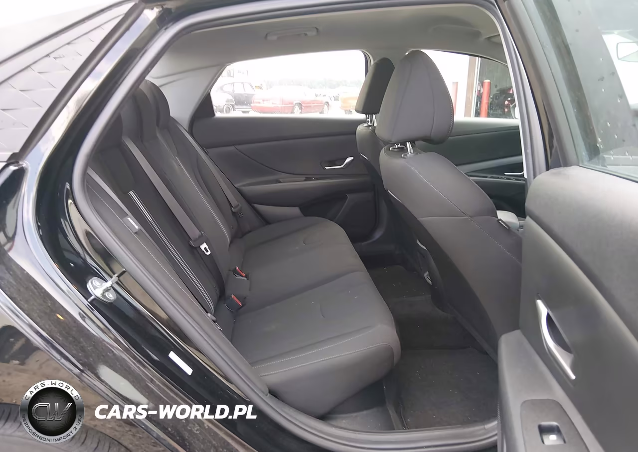 2024 Hyundai Elantra Hybrid Blue VIN:KMHLM4DJ9RU104080 - 8