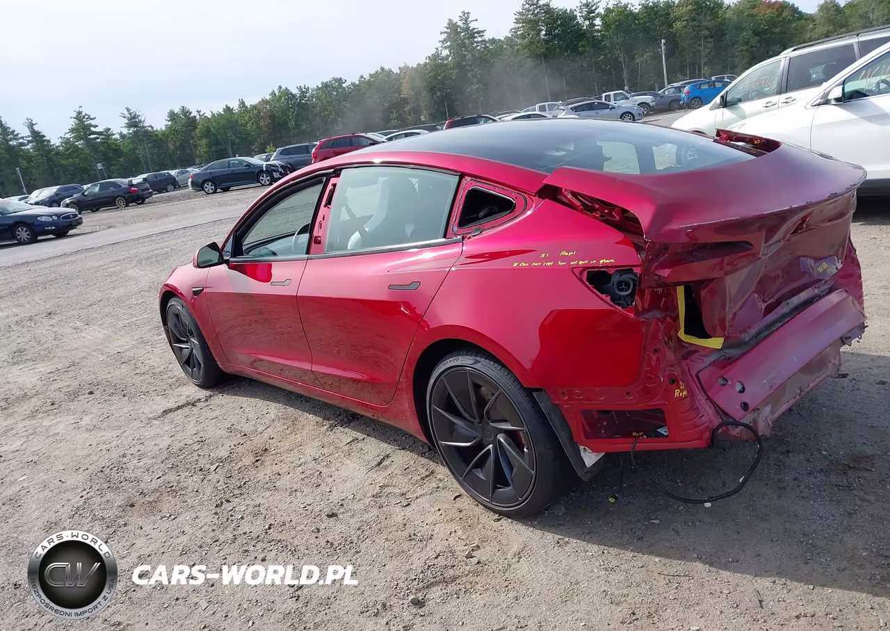 2025 Tesla Model 3 Performance All-Wheel Drive VIN:5YJ3E1ET5SF926387 - 3