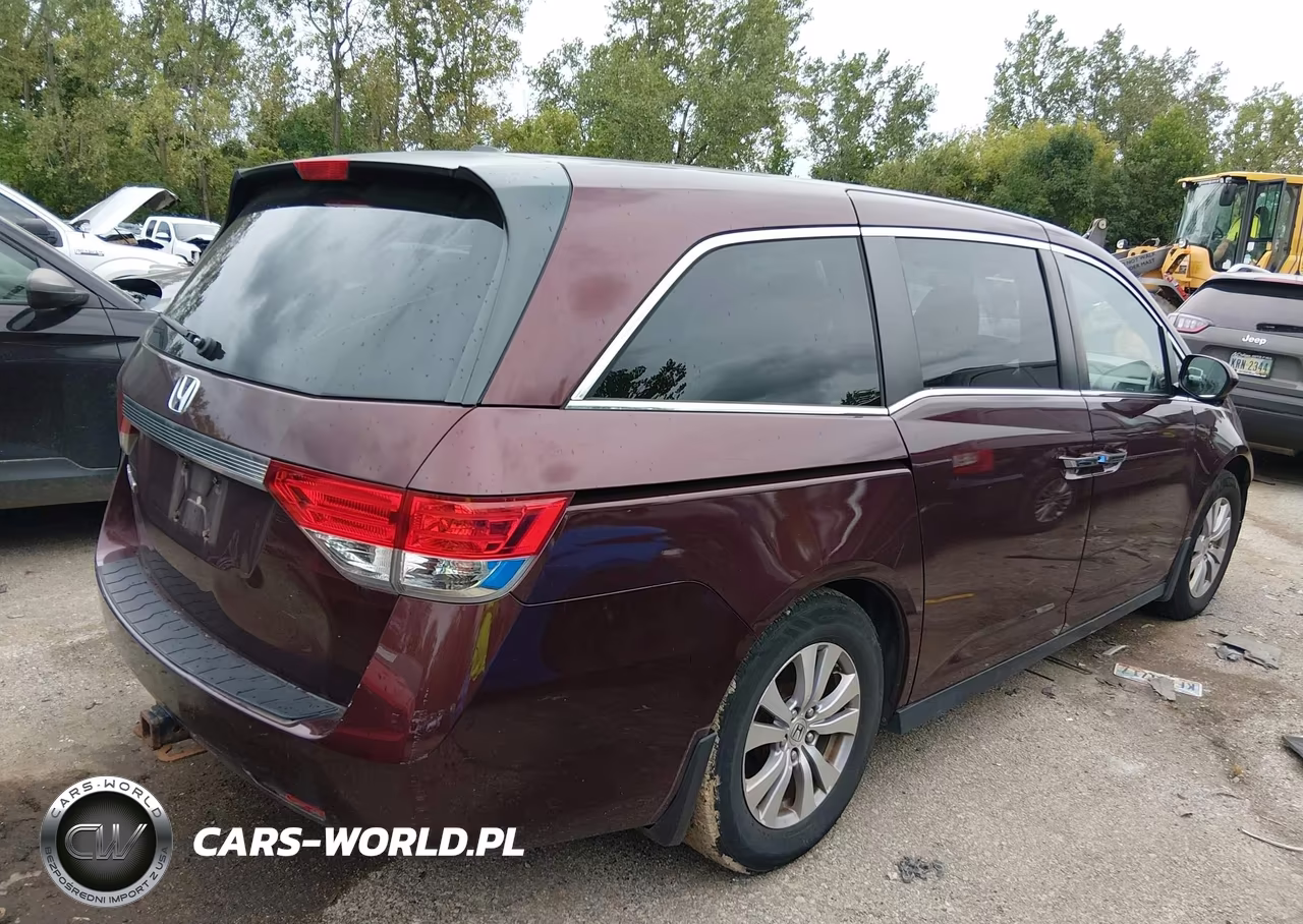2015 Honda Odyssey Ex-L VIN:5FNRL5H68FB082431 - 4