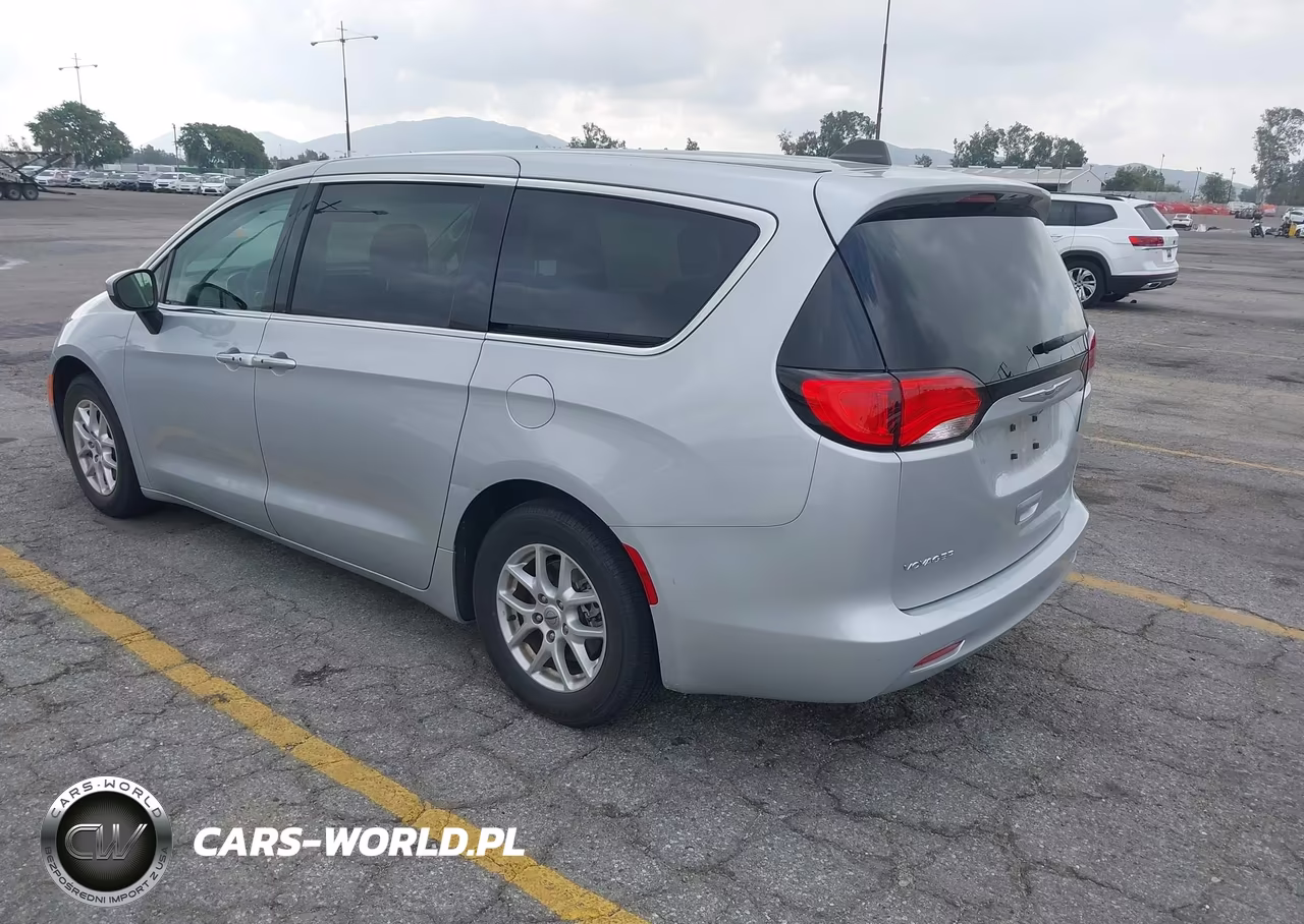 2022 Chrysler Voyager Lx VIN:2C4RC1CG7NR131095 - 3