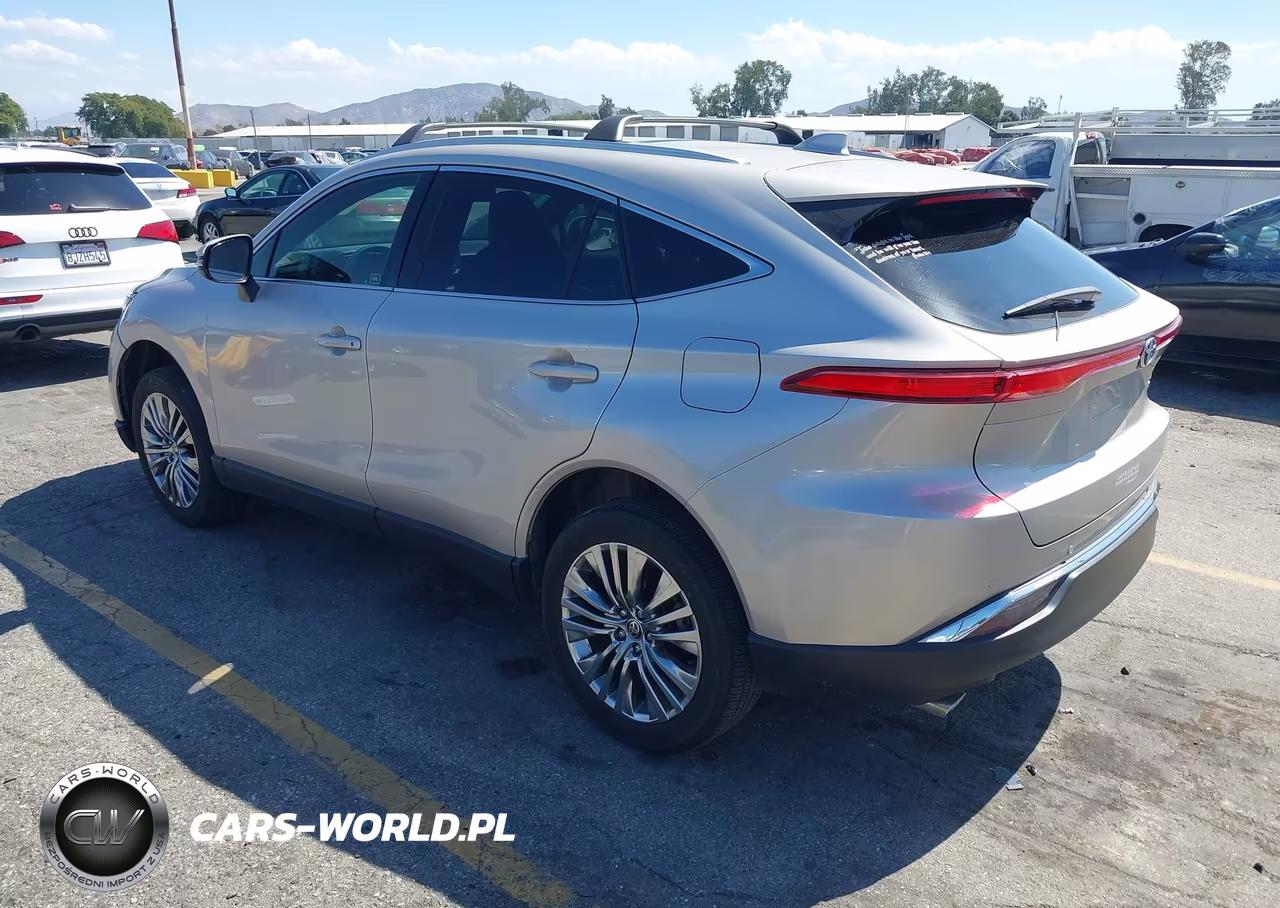 2022 Toyota Venza Xle VIN:JTEAAAAH3NJ118438 - 3