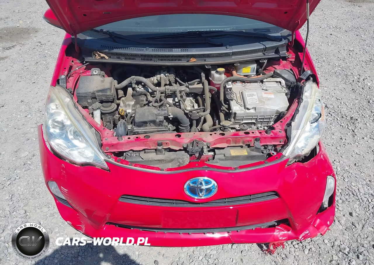 2014 Toyota Prius C One VIN:JTDKDTB37E1561481 - 10