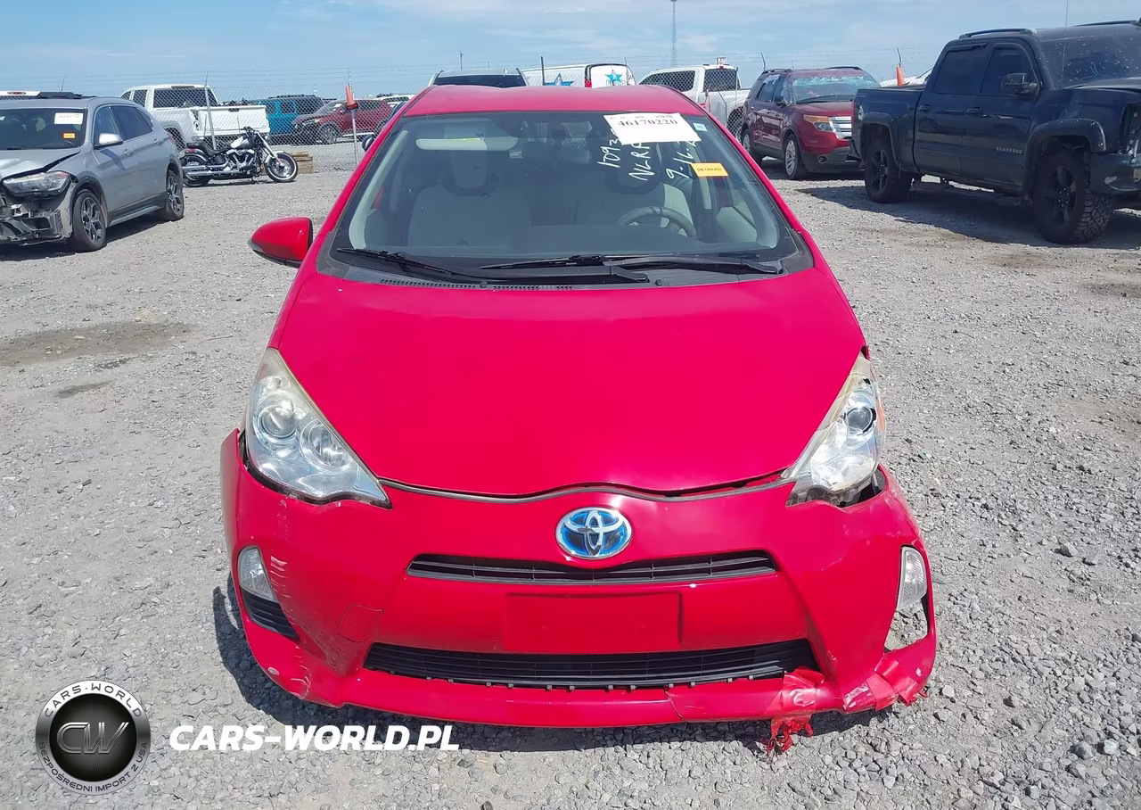 2014 Toyota Prius C One VIN:JTDKDTB37E1561481 - 12