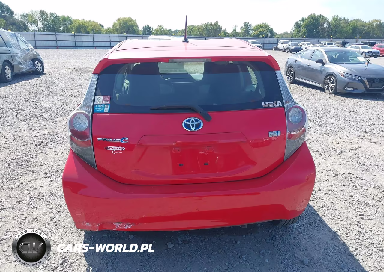 2014 Toyota Prius C One VIN:JTDKDTB37E1561481 - 16