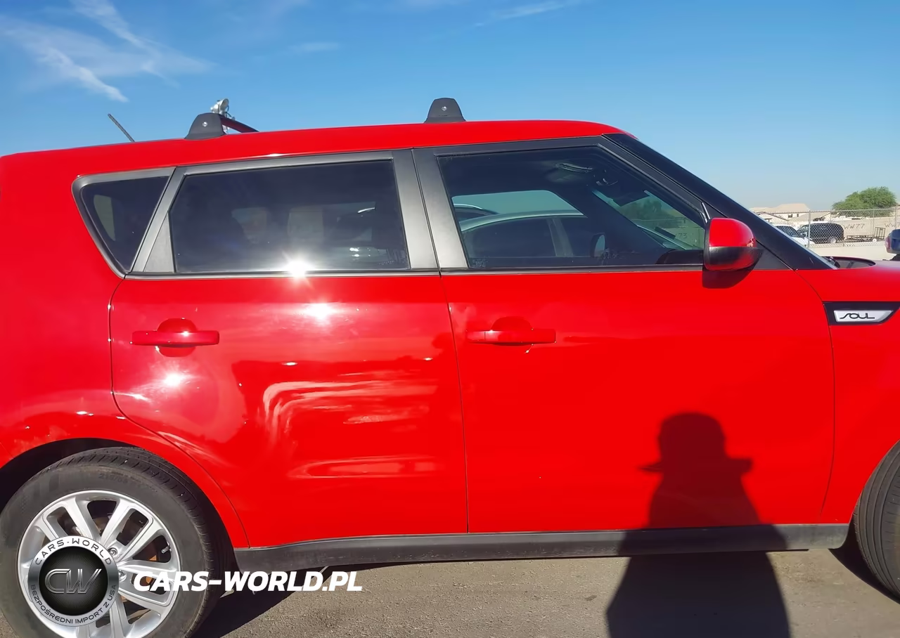 2017 Kia Soul + VIN:KNDJP3A50H7464629 - 13