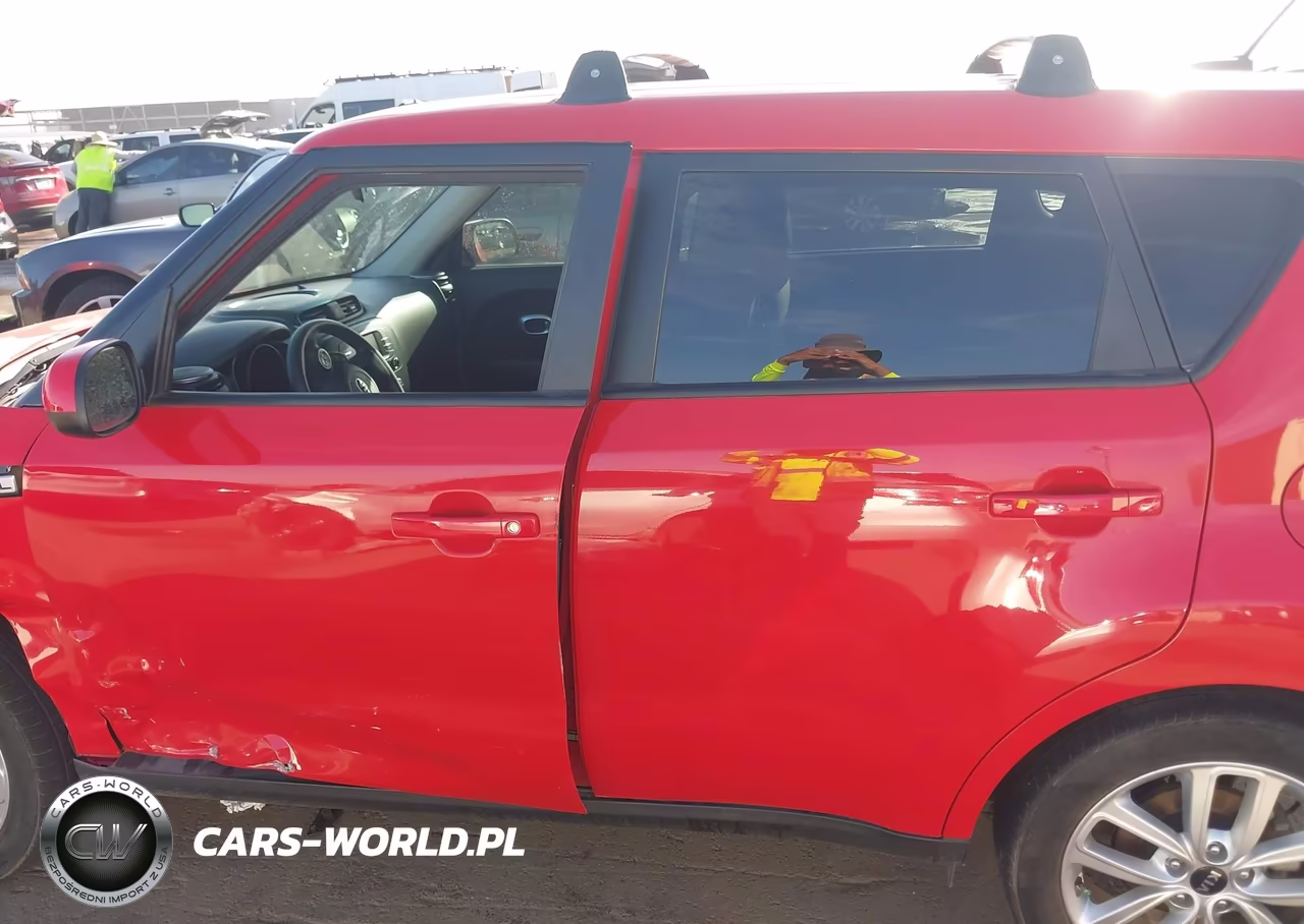 2017 Kia Soul + VIN:KNDJP3A50H7464629 - 14