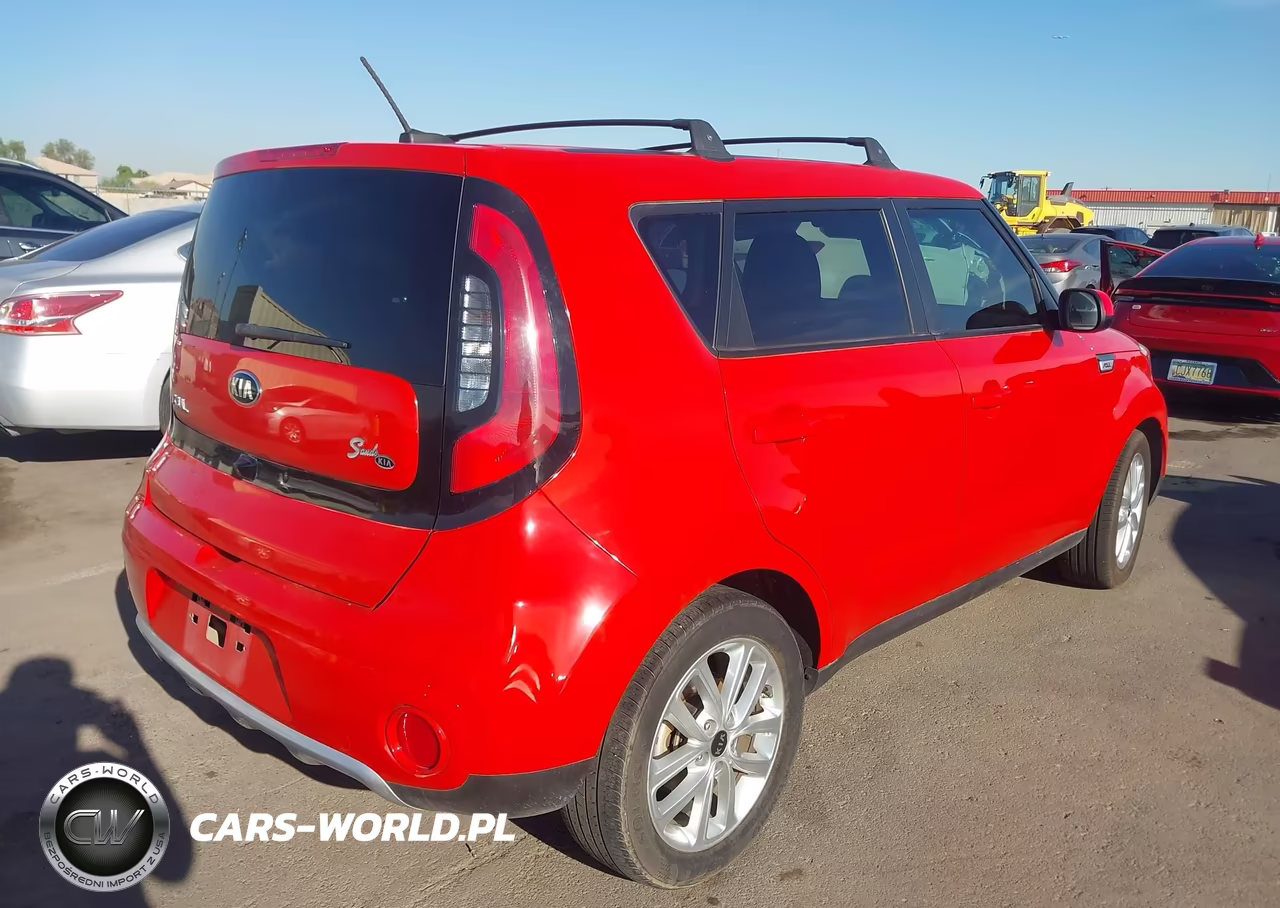 2017 Kia Soul + VIN:KNDJP3A50H7464629 - 4