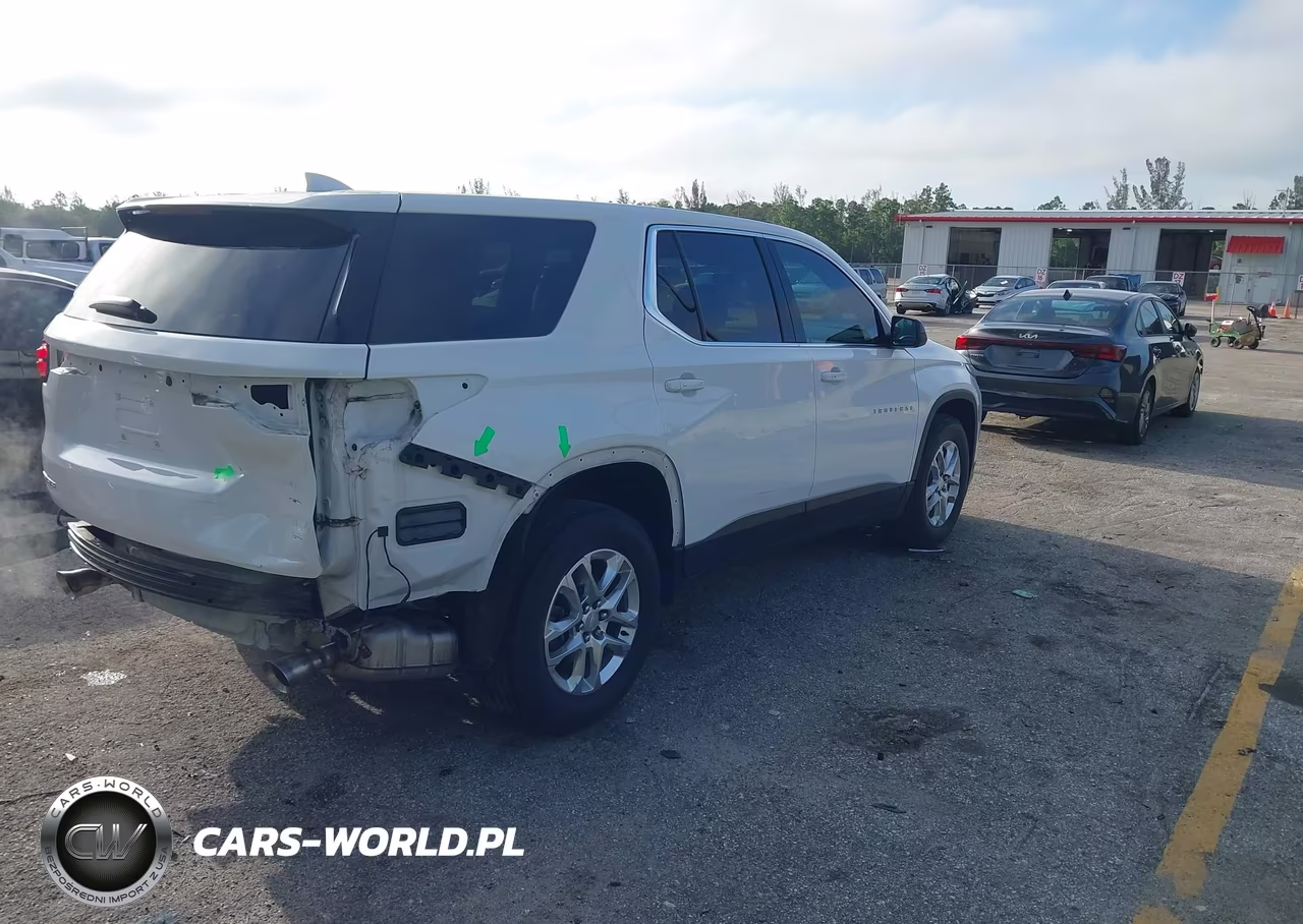 2023 Chevrolet Traverse Fwd Ls VIN:1GNERFKW6PJ125662 - 4