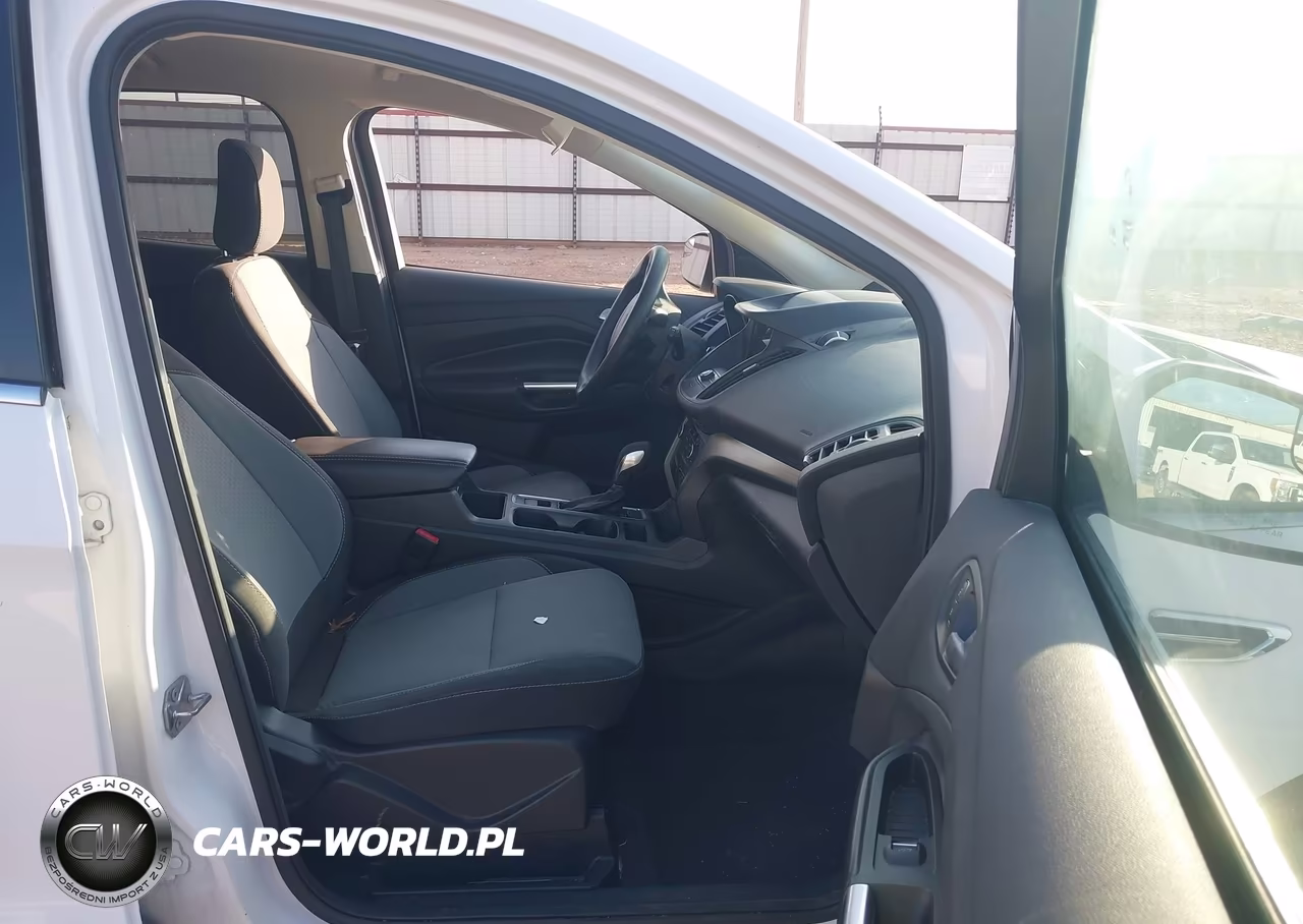 2019 Ford Escape Se VIN:1FMCU9GD0KUA18018 - 5