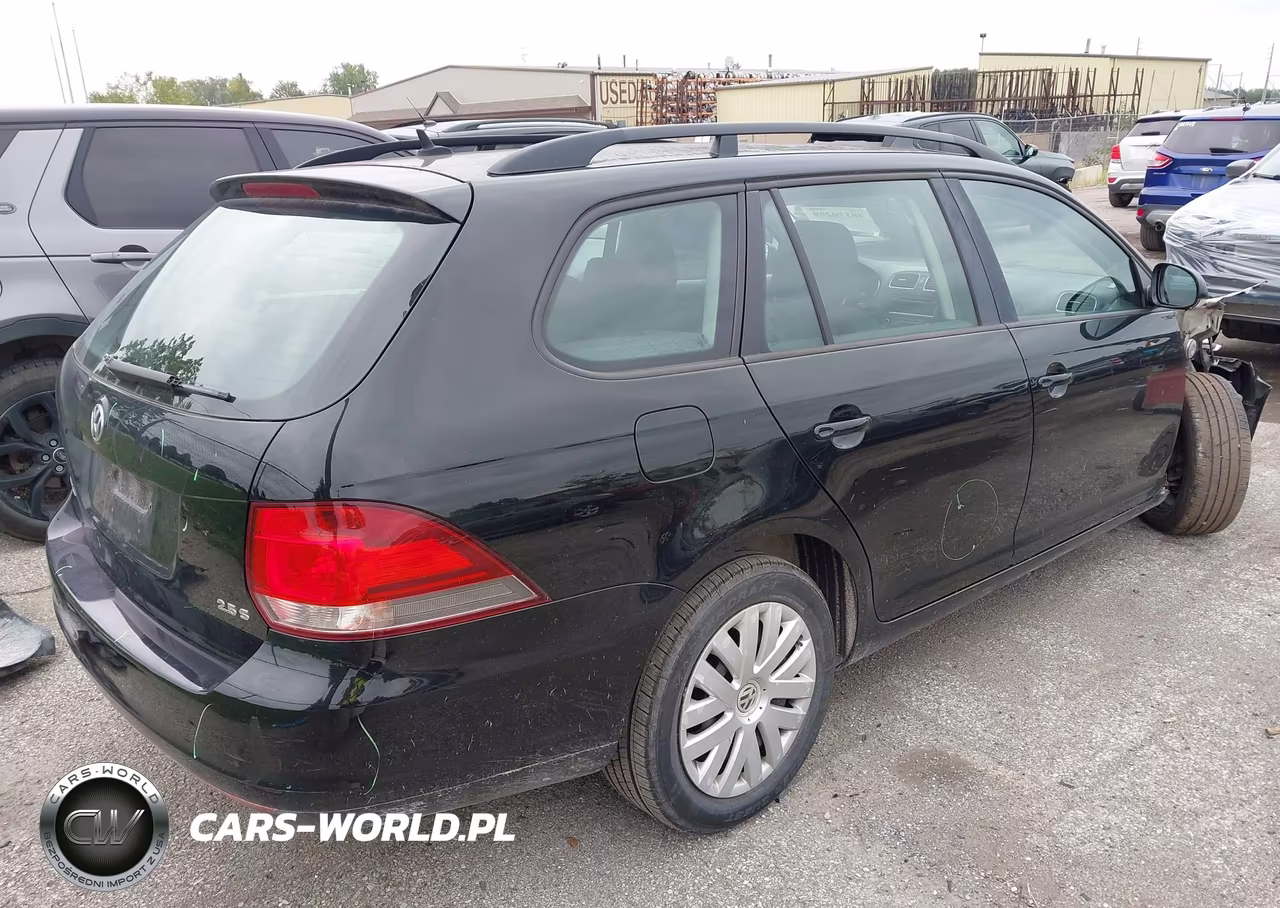 2013 Volkswagen Jetta Sportwagen 2.5L S VIN:3VWPP7AJ9DM641366 - 4