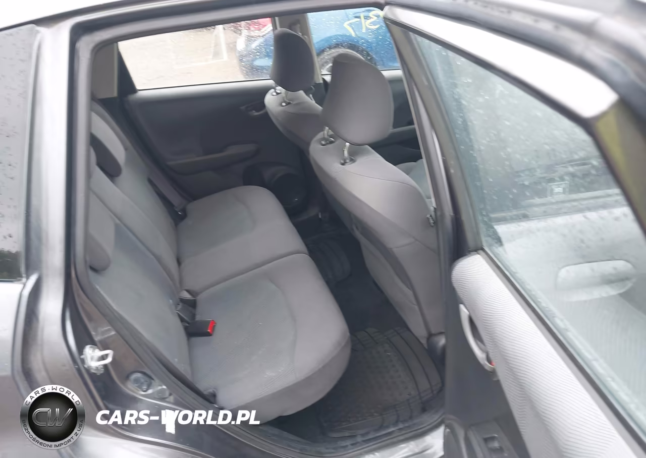 2013 Honda Fit VIN:JHMGE8H36DC042561 - 8