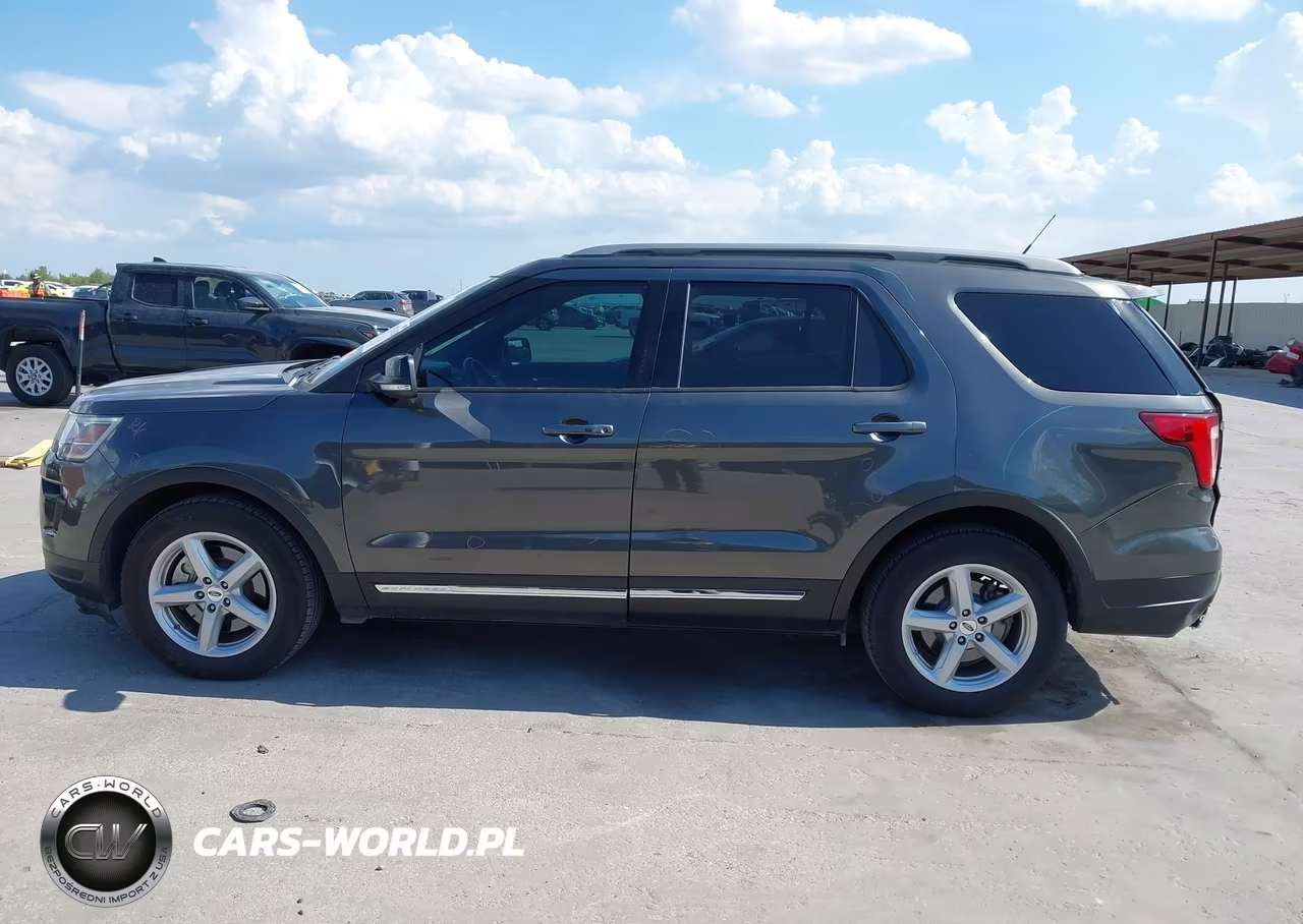 2018 Ford Explorer Xlt VIN:1FM5K7D86JGA79672 - 14
