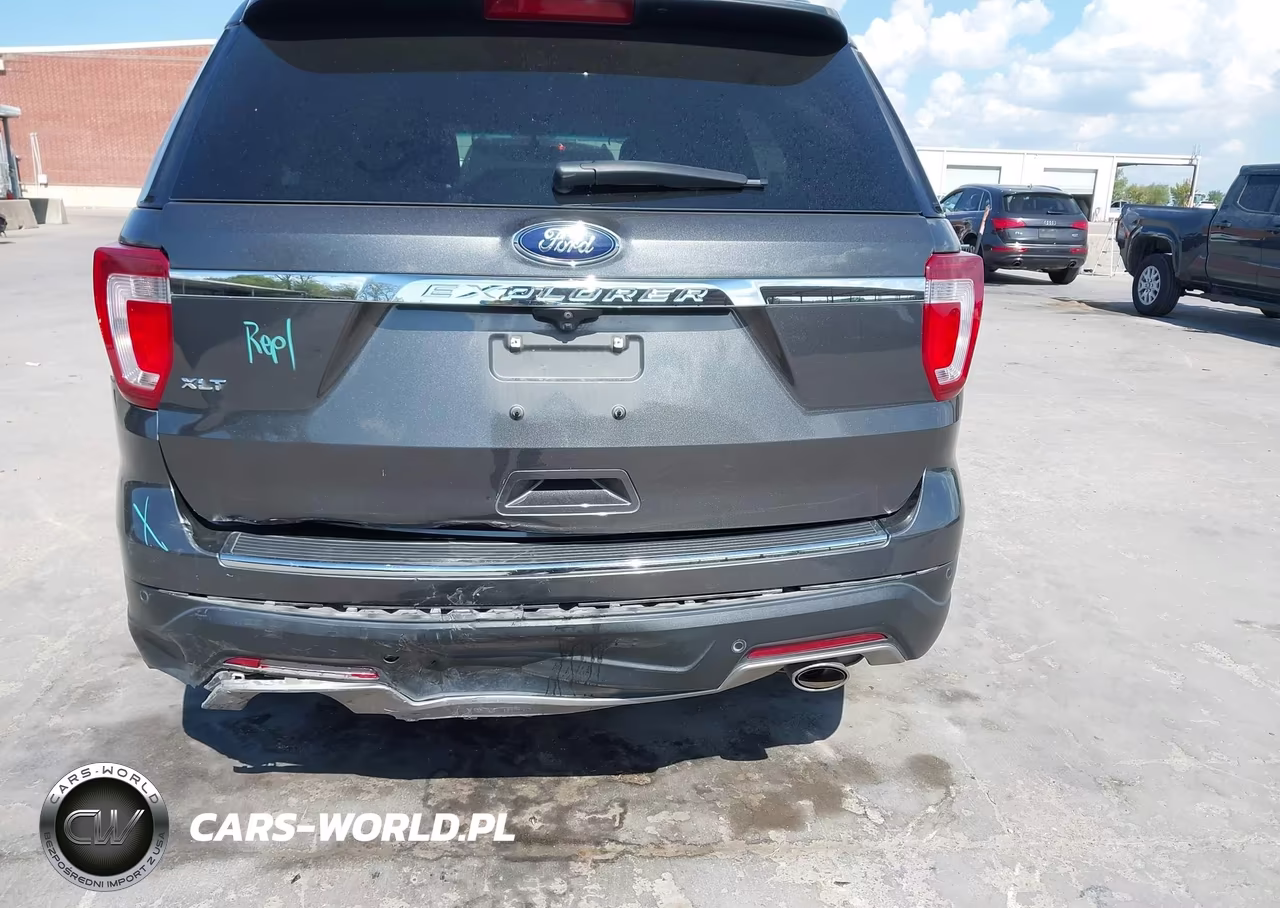 2018 Ford Explorer Xlt VIN:1FM5K7D86JGA79672 - 6