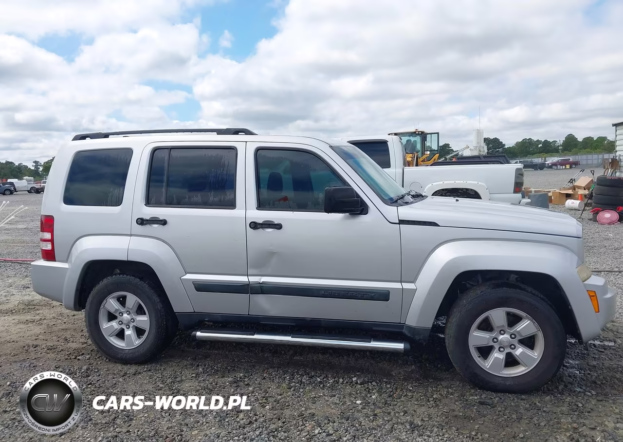 2009 Jeep Liberty Sport VIN:1J8GN28K69W552610 - 13