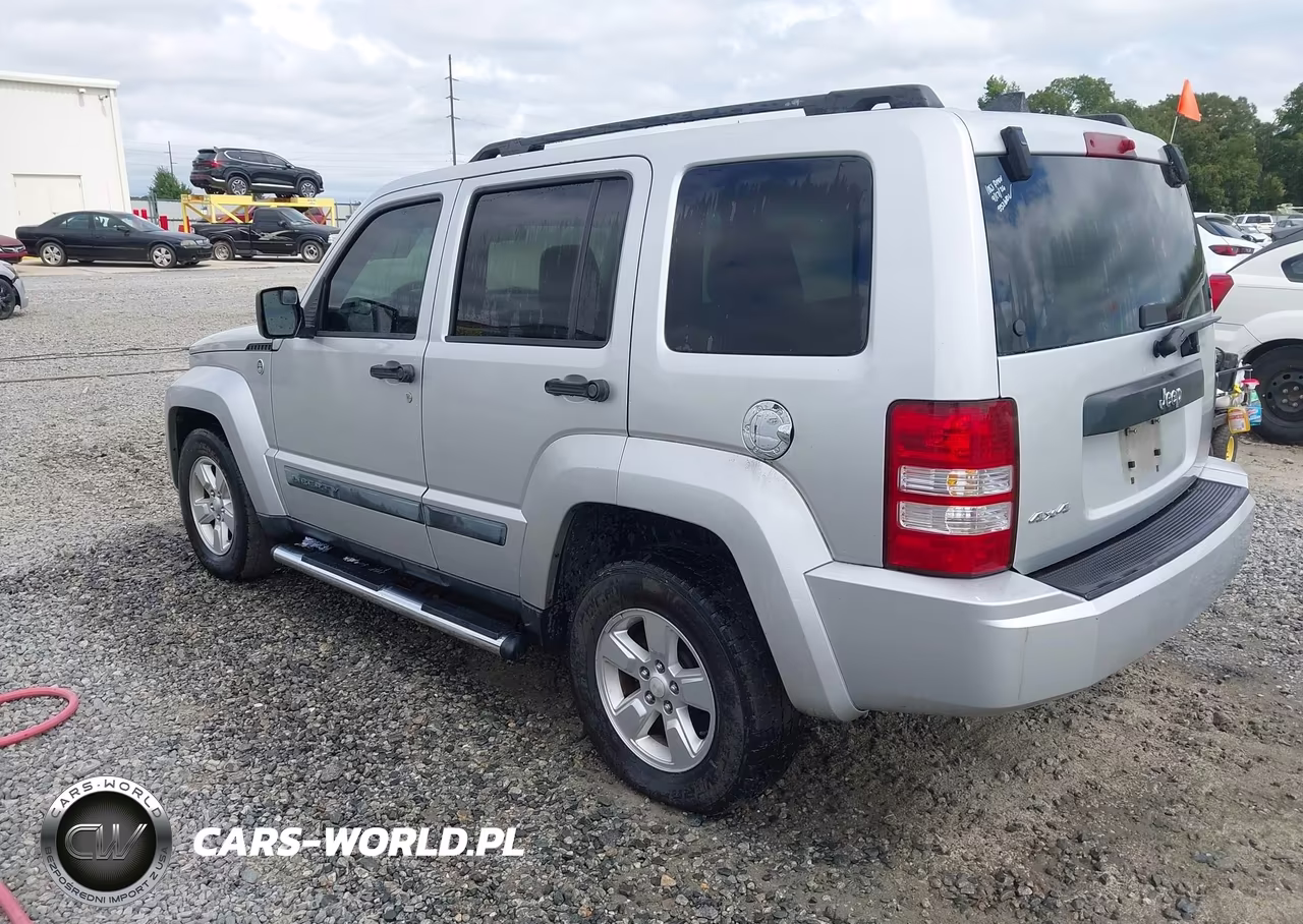 2009 Jeep Liberty Sport VIN:1J8GN28K69W552610 - 3