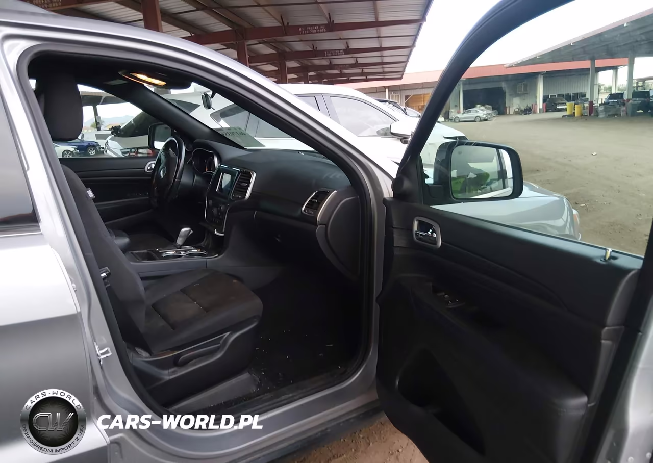 2020 Jeep Grand Cherokee Laredo E 4X2 VIN:1C4RJEAG6LC370904 - 5