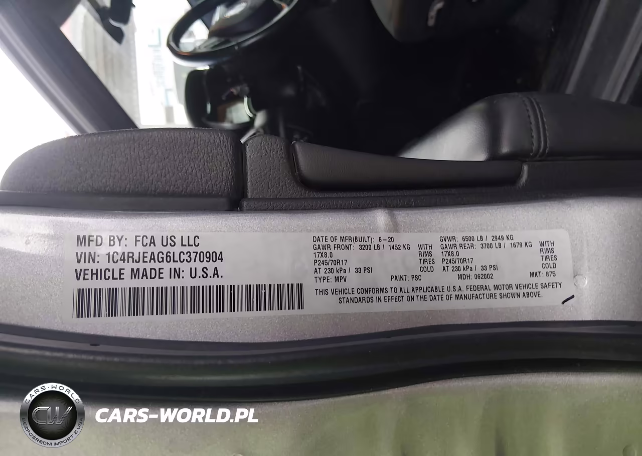2020 Jeep Grand Cherokee Laredo E 4X2 VIN:1C4RJEAG6LC370904 - 9