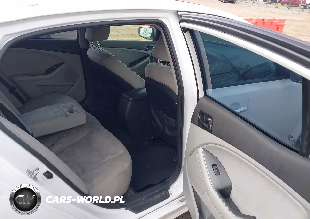 2014 Kia Optima Lx VIN:5XXGM4A74EG308347 - 8
