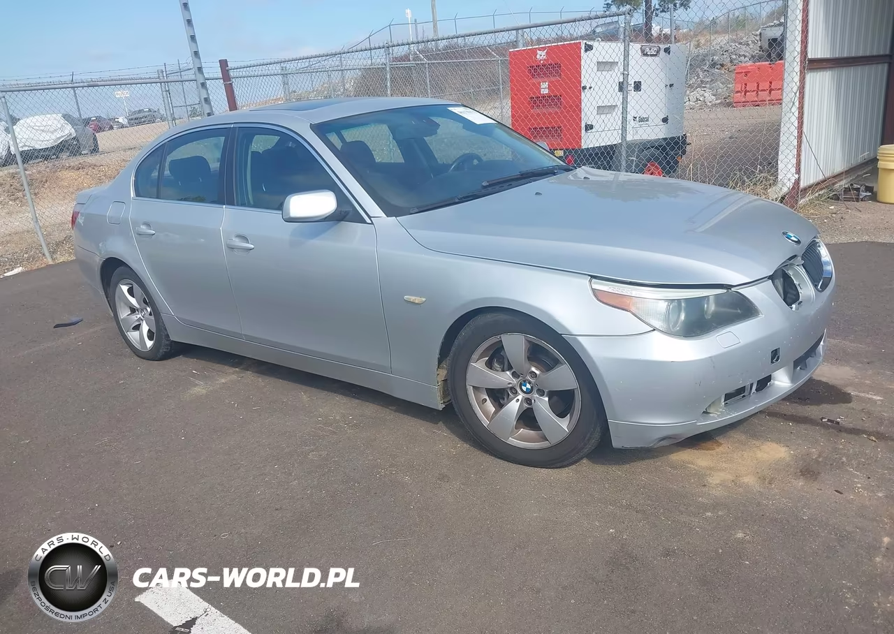 2004 BMW 530I