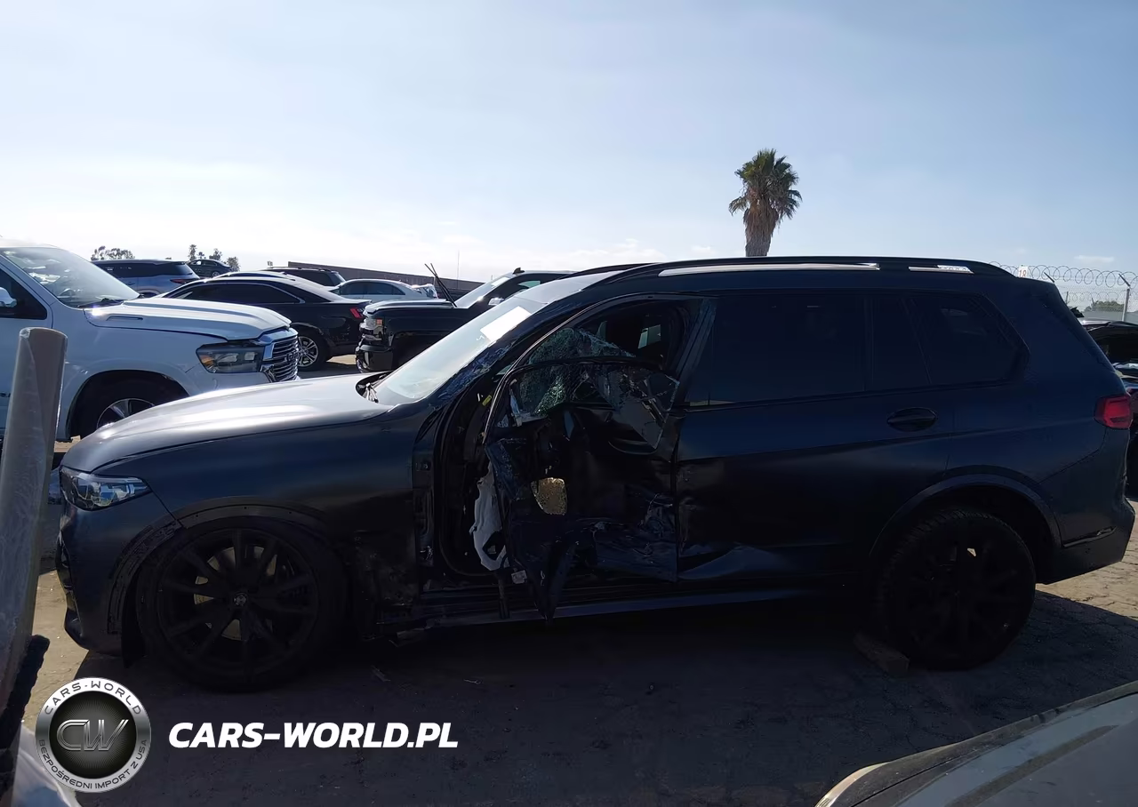 2021 BMW X7 M50I VIN:5UXCX6C00M9F14988 - 13