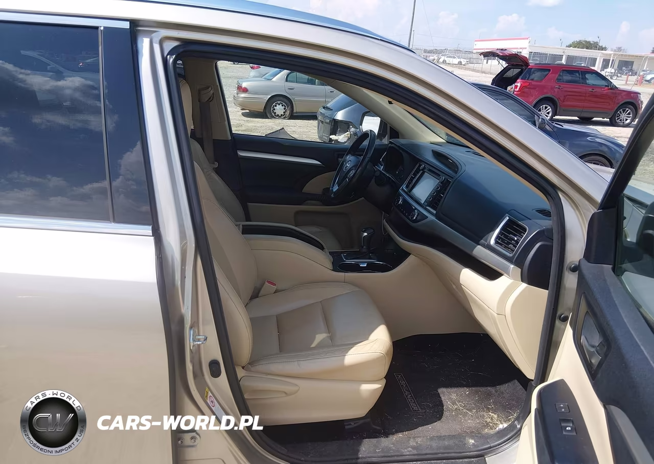 2015 Toyota Highlander Xle V6 VIN:5TDKKRFH1FS066504 - 5