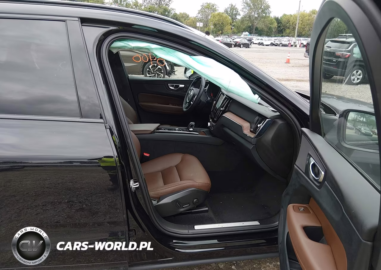 2024 Volvo Xc60 B5 Plus Dark Theme VIN:YV4L12RL3R1729326 - 5