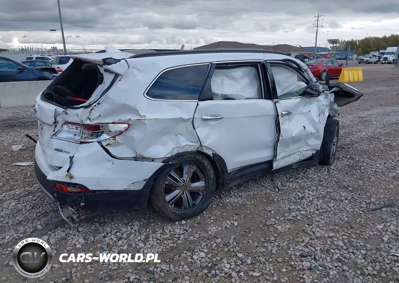 2015 Hyundai Santa Fe Gls VIN:KM8SRDHF9FU095153 - 4
