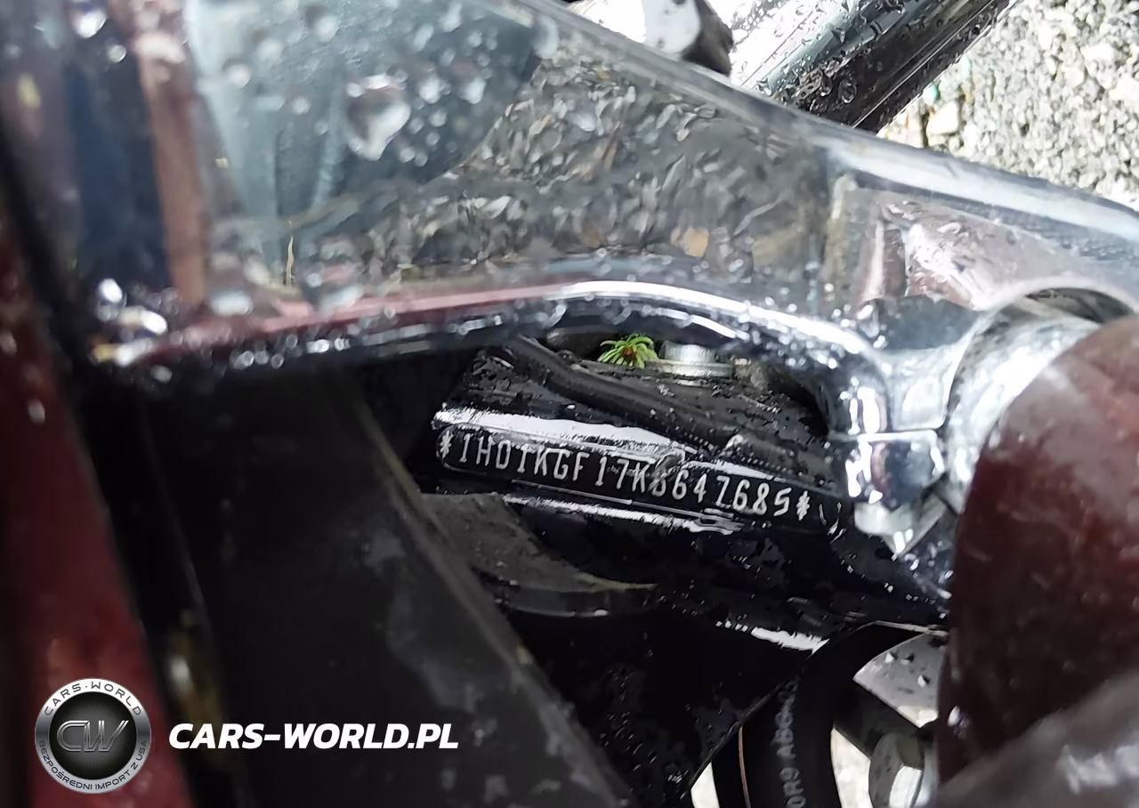 2019 Harley-Davidson Fltru VIN:1HD1KGF17KB647685 - 10