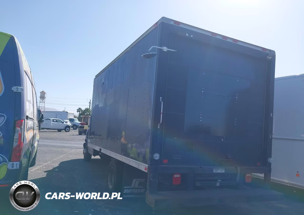 2007 Chevrolet Express Cutaway Work Van VIN:1GBJG31U671210694 - 3