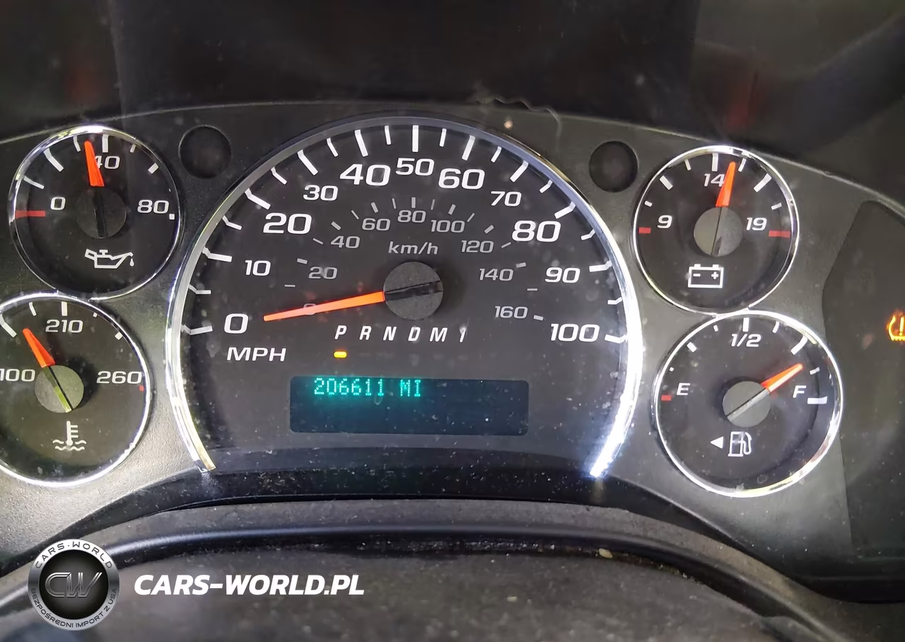 2018 Chevrolet Express 2500 Work Van VIN:1GCWGAFP0J1299470 - 15