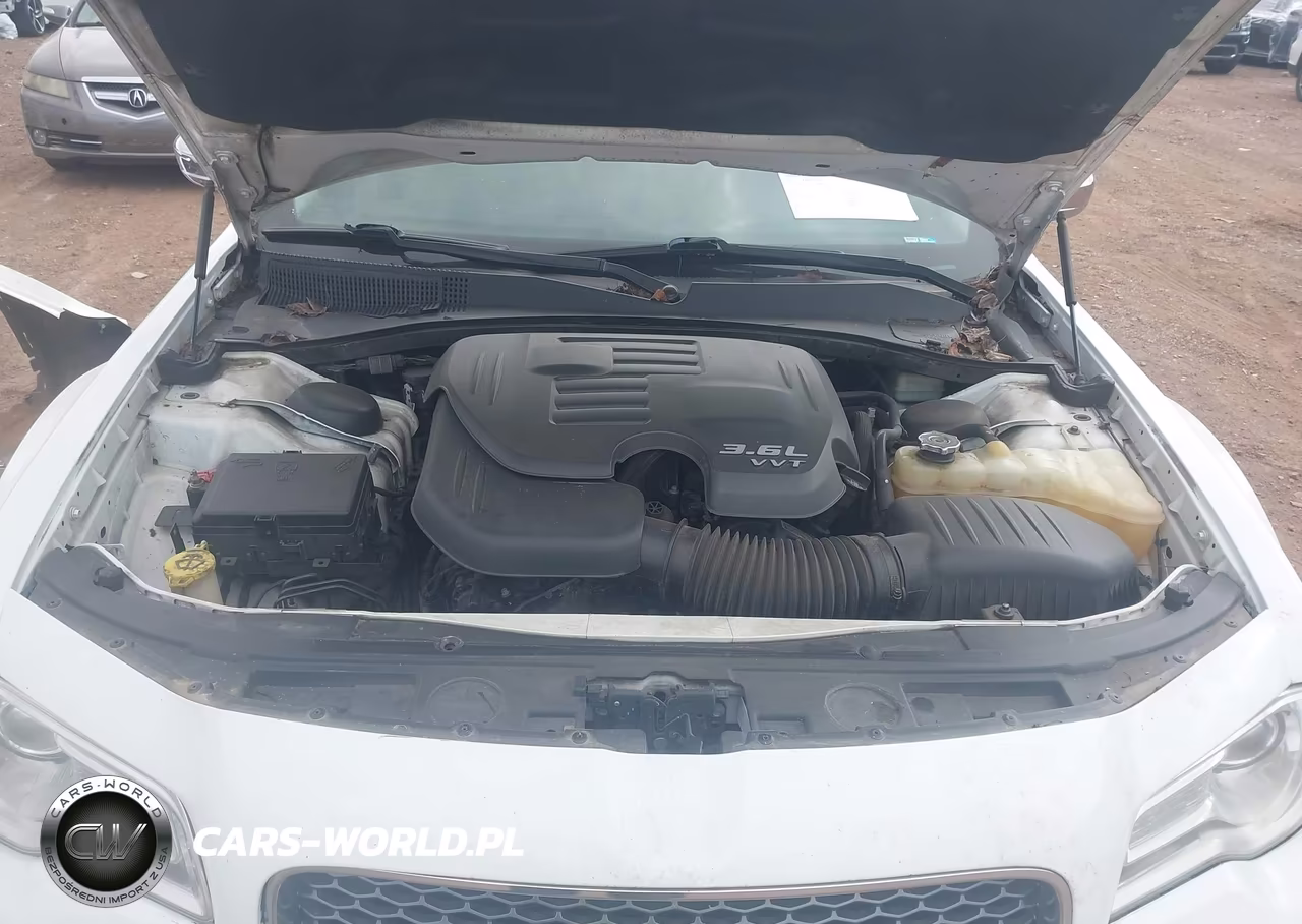 2015 Chrysler 300C VIN:2C3CCAEG1FH766098 - 10