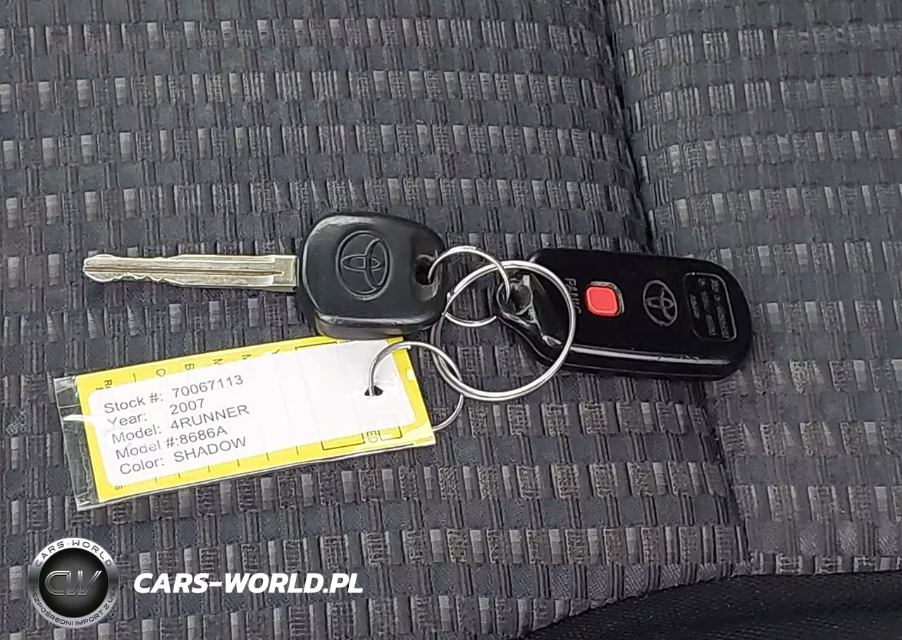 2007 Toyota 4Runner Sport V8 VIN:JTEBT14RX70067113 - 11