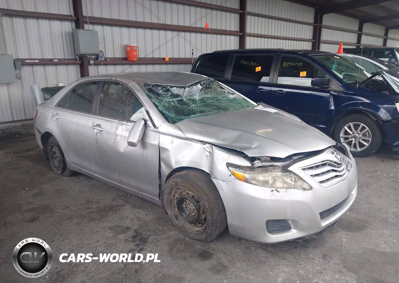 2011 Toyota Camry – zdjęcie 1 z 16