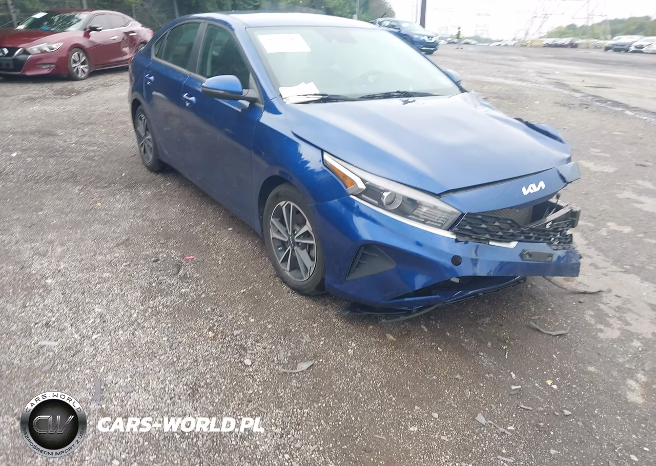 2022 Kia Forte Lxs