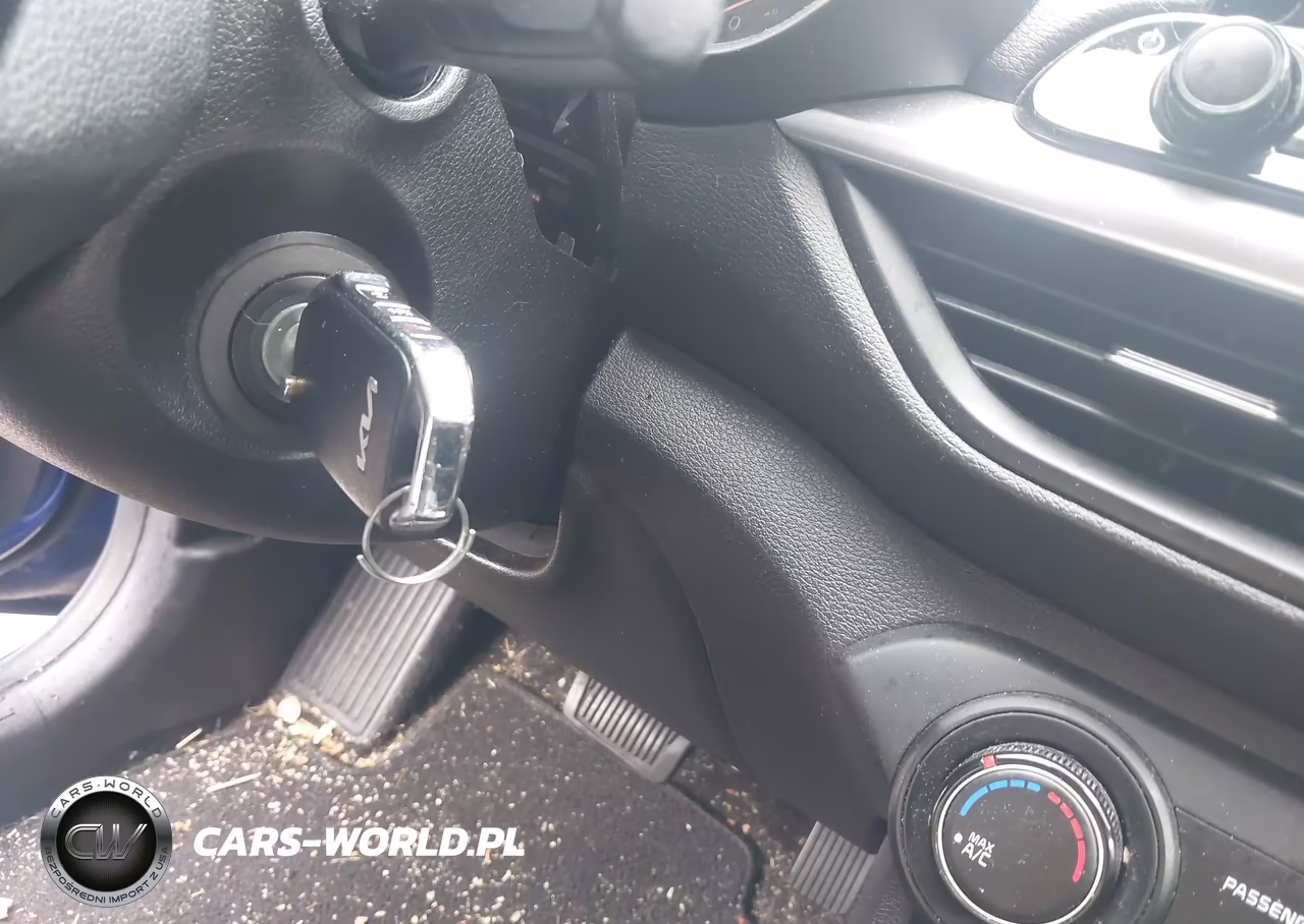 2022 Kia Forte Lxs VIN:3KPF24AD8NE428829 - 11