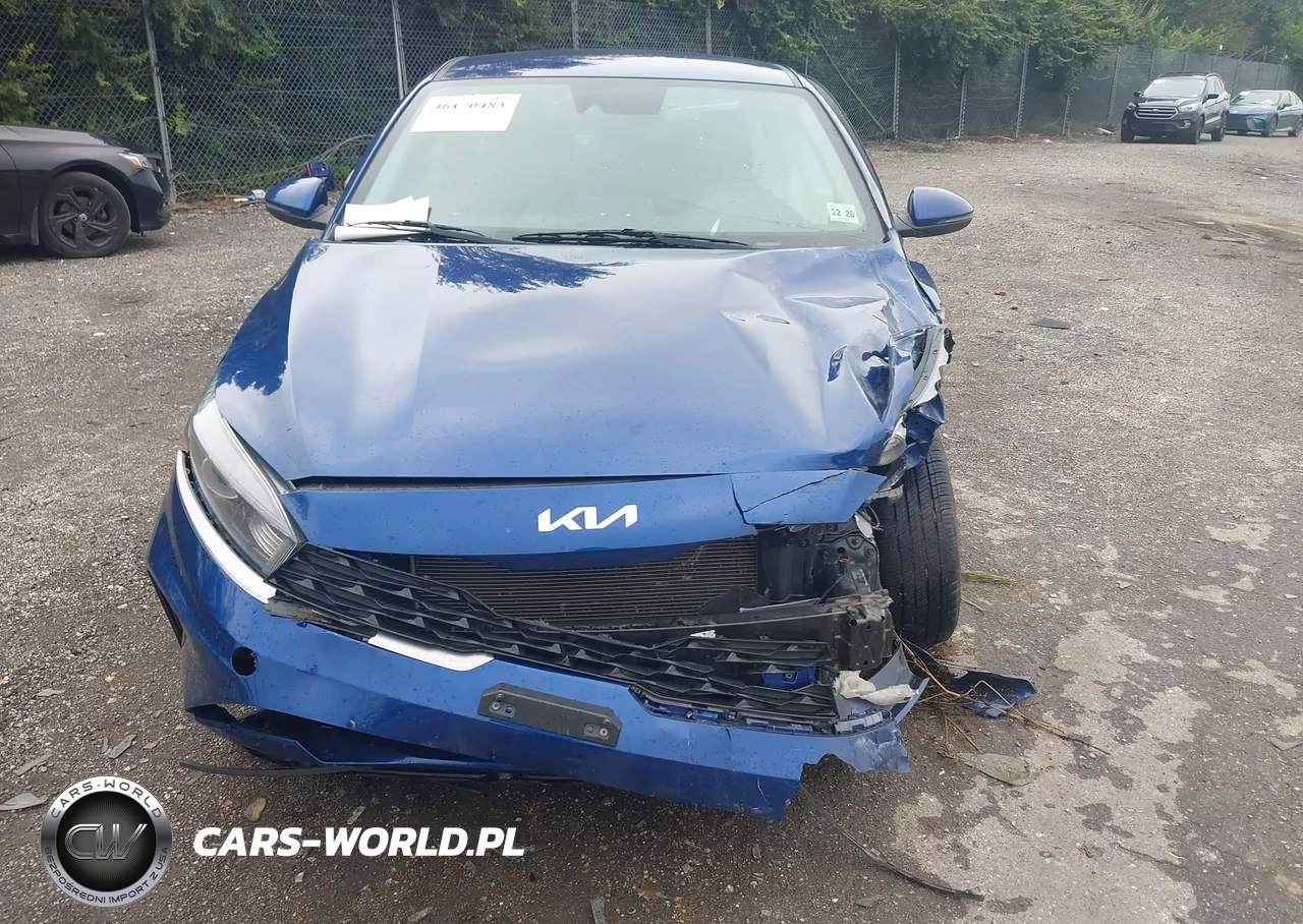 2022 Kia Forte Lxs VIN:3KPF24AD8NE428829 - 12