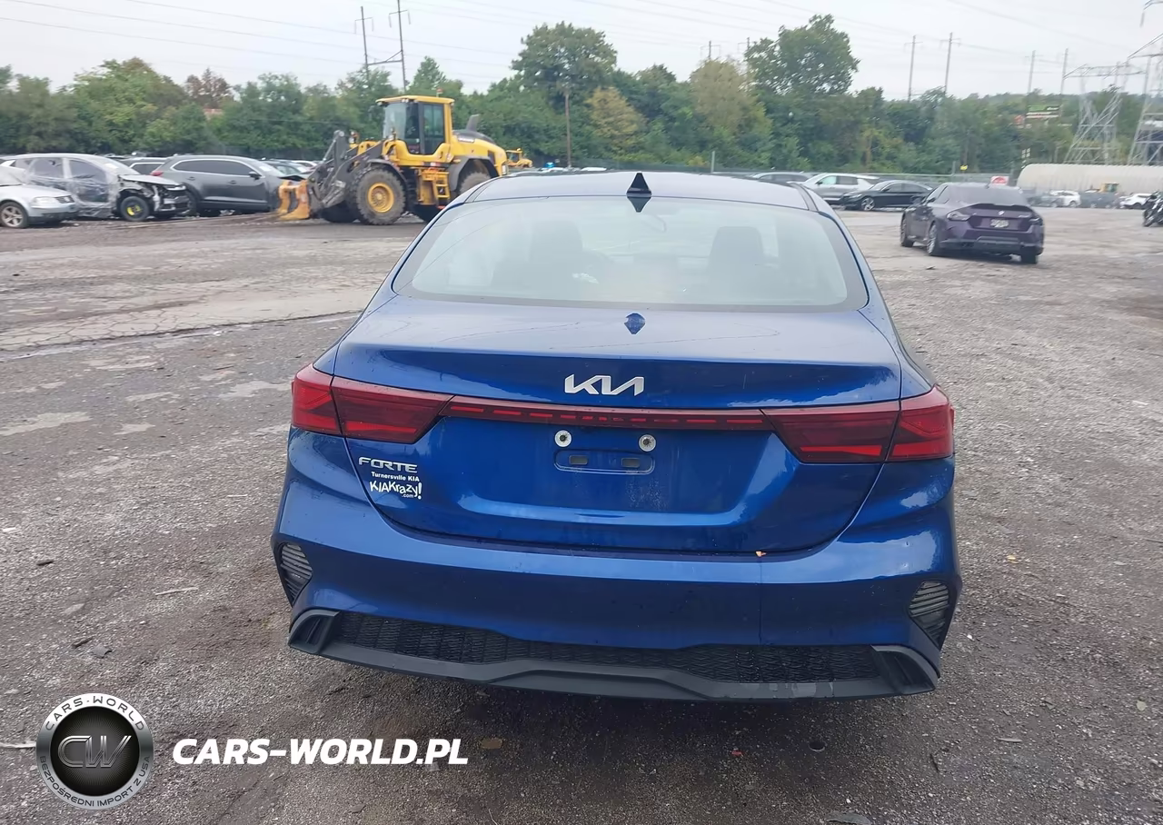 2022 Kia Forte Lxs VIN:3KPF24AD8NE428829 - 16