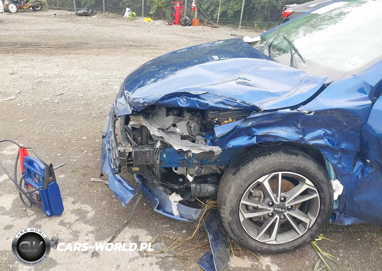 2022 Kia Forte Lxs VIN:3KPF24AD8NE428829 - 6