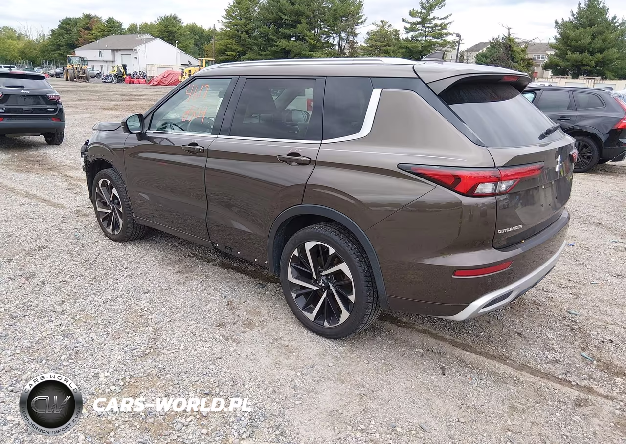2022 Mitsubishi Outlander Sel-Sel Launch Edition S-Awc-Sel Special Edition VIN:JA4J4VA82NZ044699 - 3