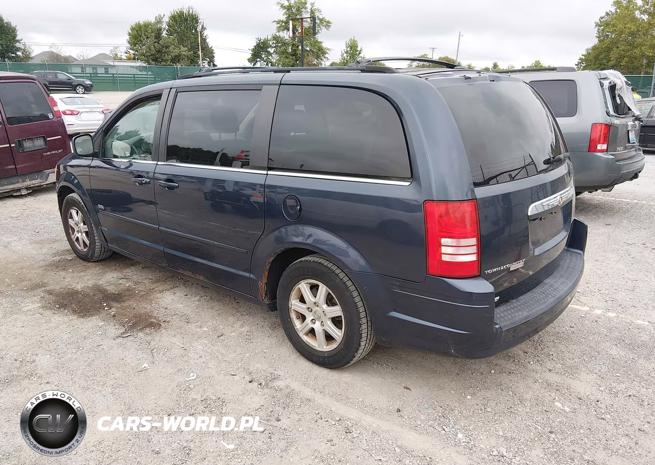 2008 Chrysler Town & Country Touring VIN:2A8HR54P28R701131 - 3