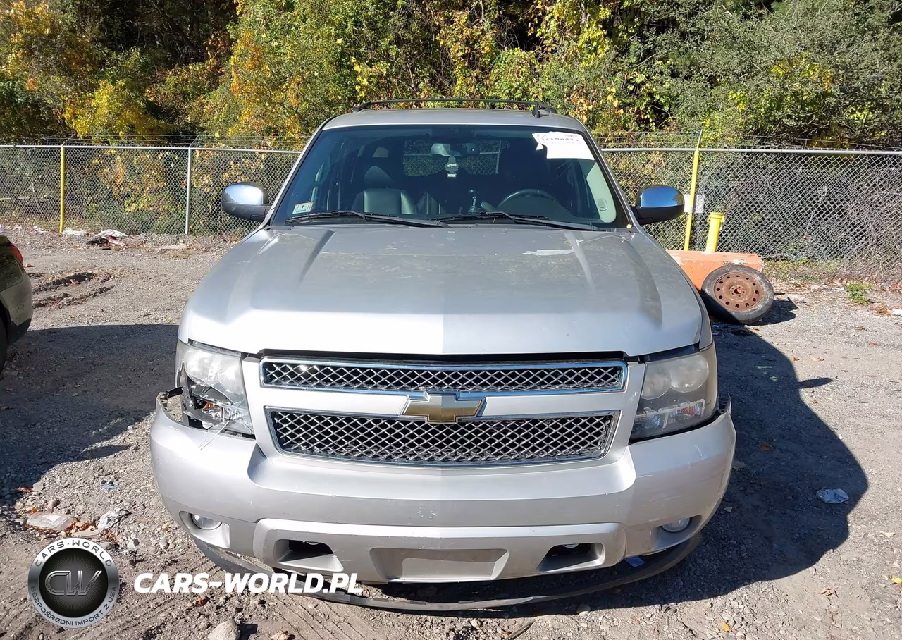 2011 Chevrolet Suburban 1500 Ltz VIN:1GNSKKE37BR204401 - 12